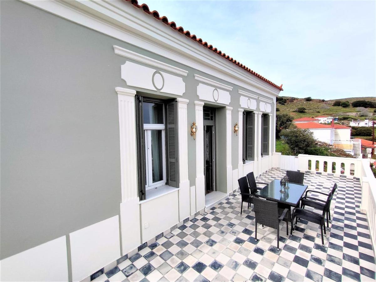 Spiti Sea View Neoclassical House In Steniaí Dış mekan fotoğraf