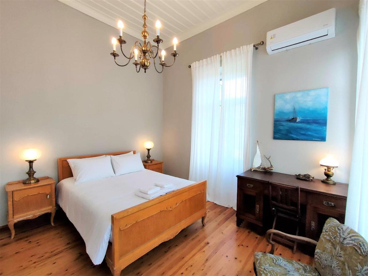 Spiti Sea View Neoclassical House In Steniaí Dış mekan fotoğraf