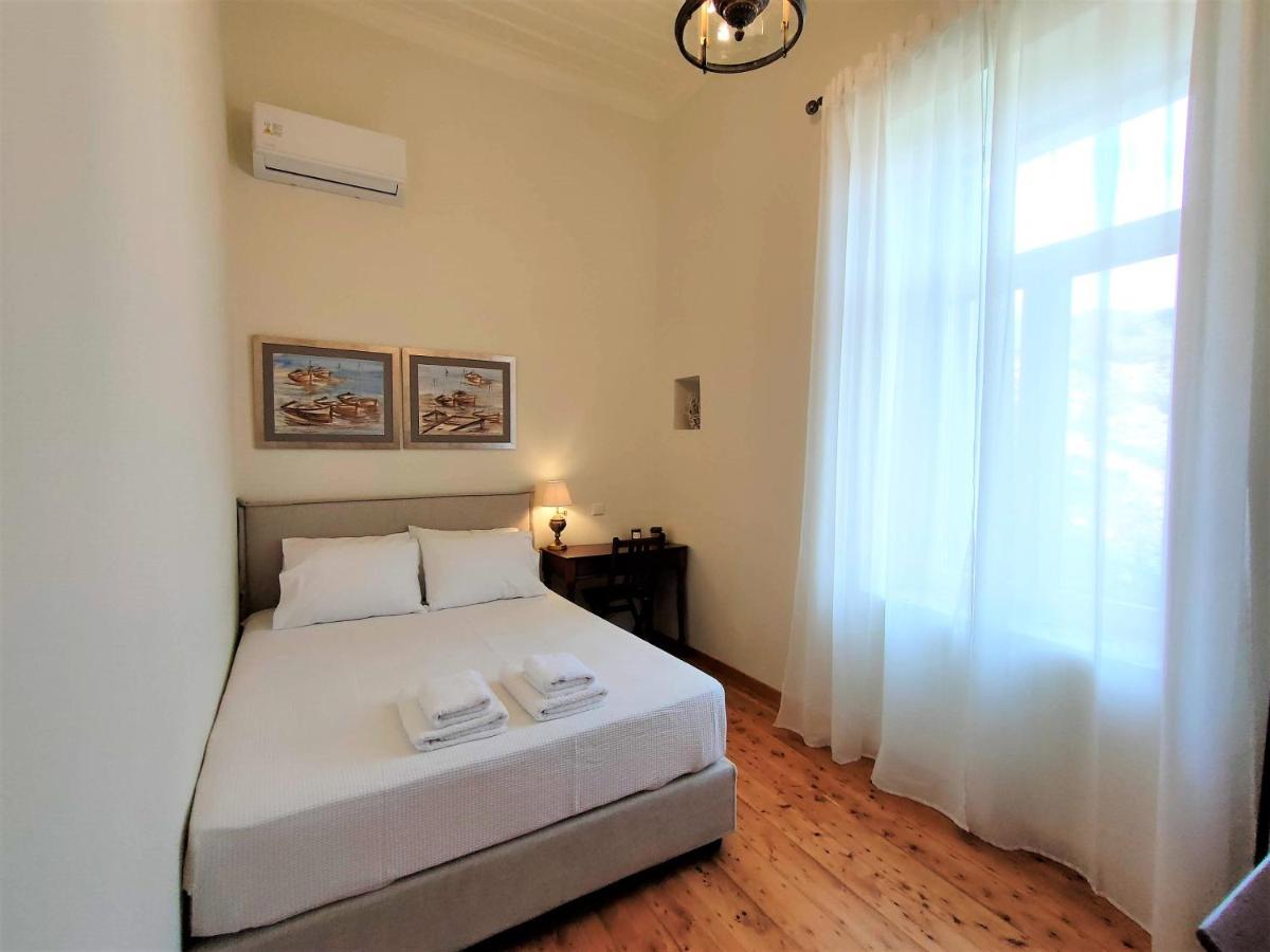 Spiti Sea View Neoclassical House In Steniaí Dış mekan fotoğraf