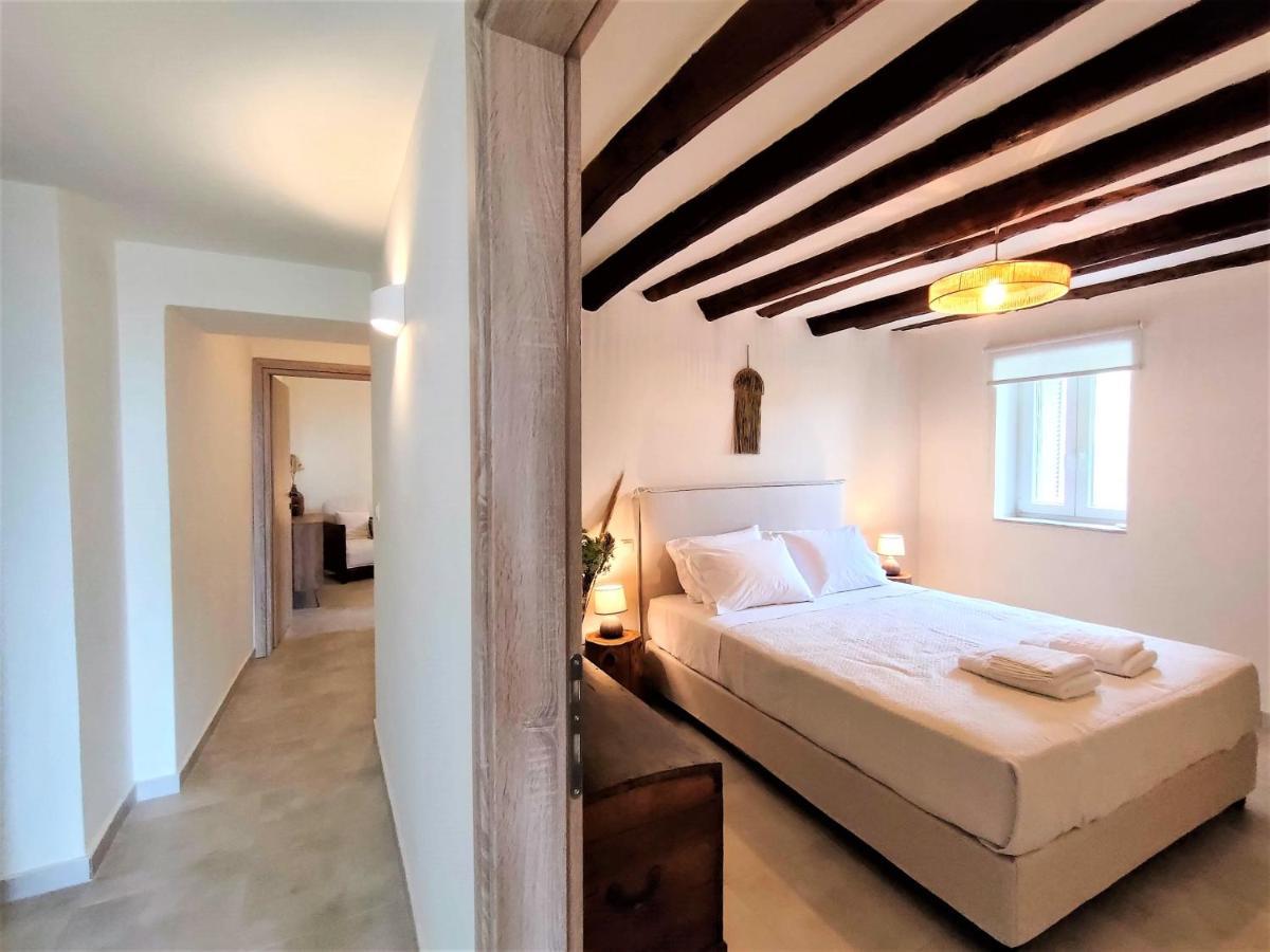 Spiti Sea View Neoclassical House In Steniaí Dış mekan fotoğraf