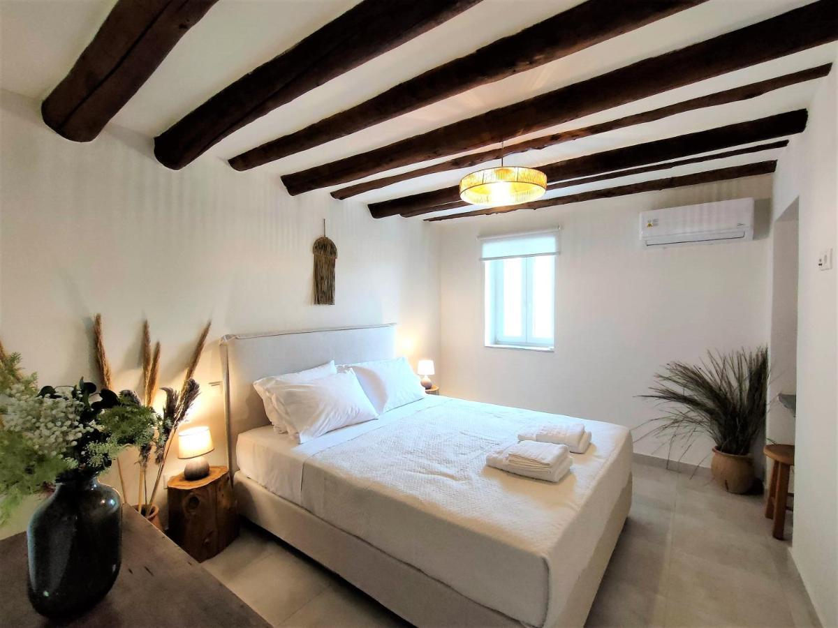 Spiti Sea View Neoclassical House In Steniaí Dış mekan fotoğraf