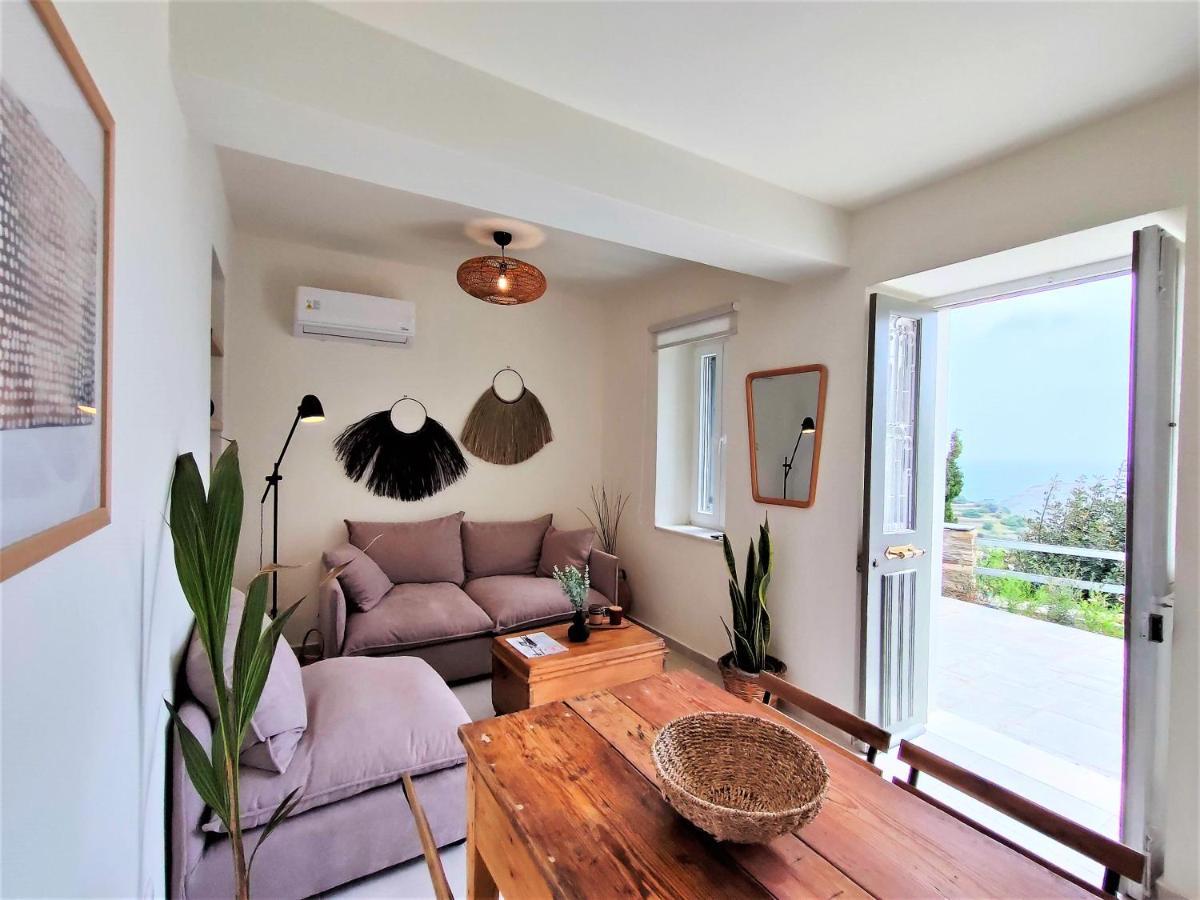 Spiti Sea View Neoclassical House In Steniaí Dış mekan fotoğraf